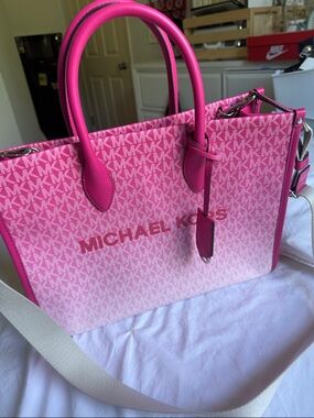 Michael Kors Hot Pink Gradient Signature Tote